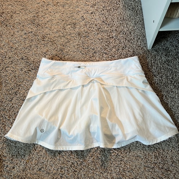 Lululemon Play the Pleats Skirt - Picture 2 of 5